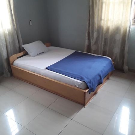 Bizay Hotel Sunyani Экстерьер фото